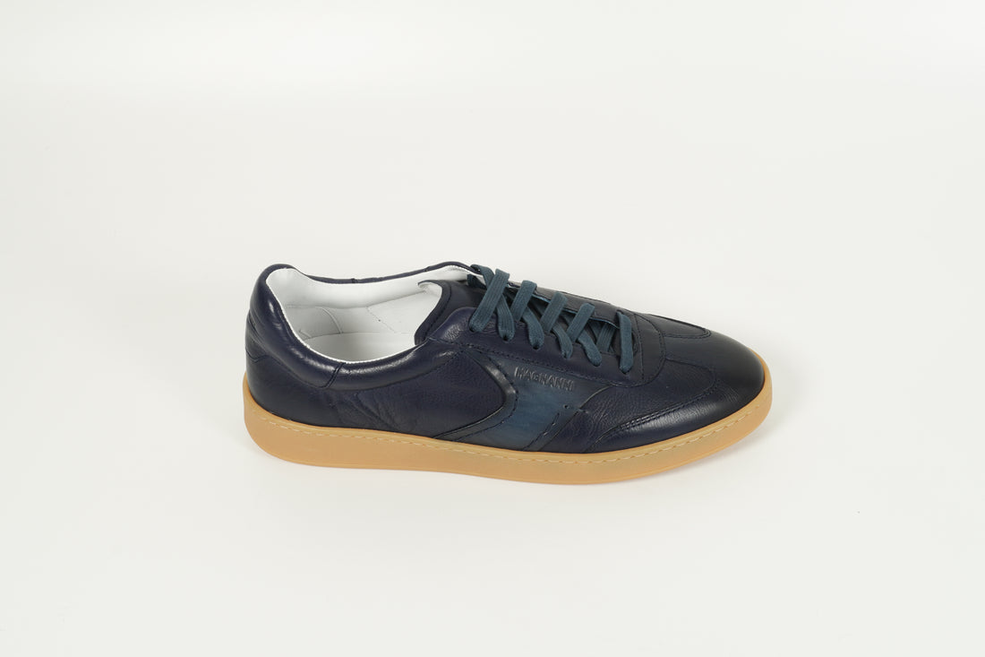 Sneaker Blau