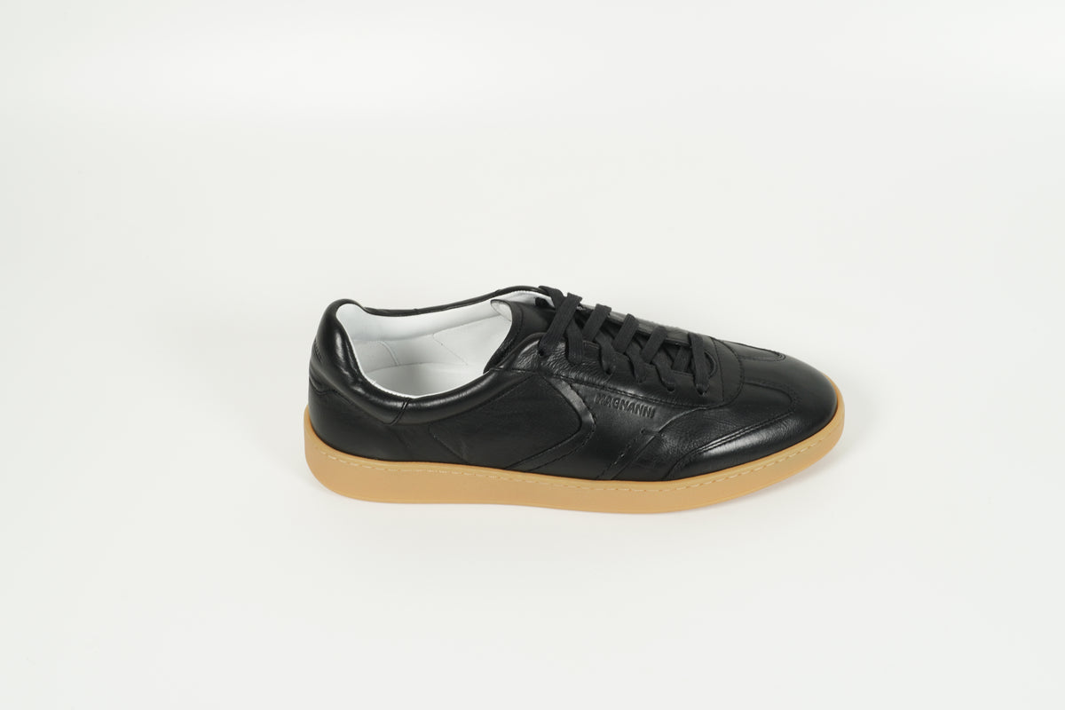 Sneaker Schwarz
