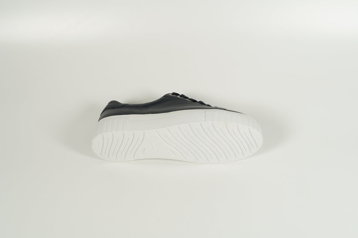 Baskets bleues