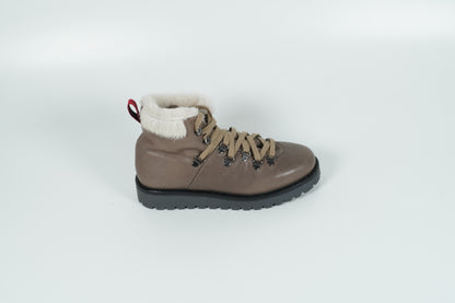 4050 taupe
