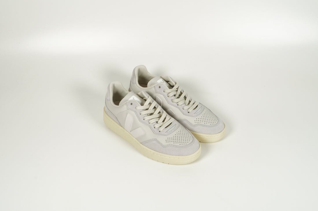 Sneaker Grau