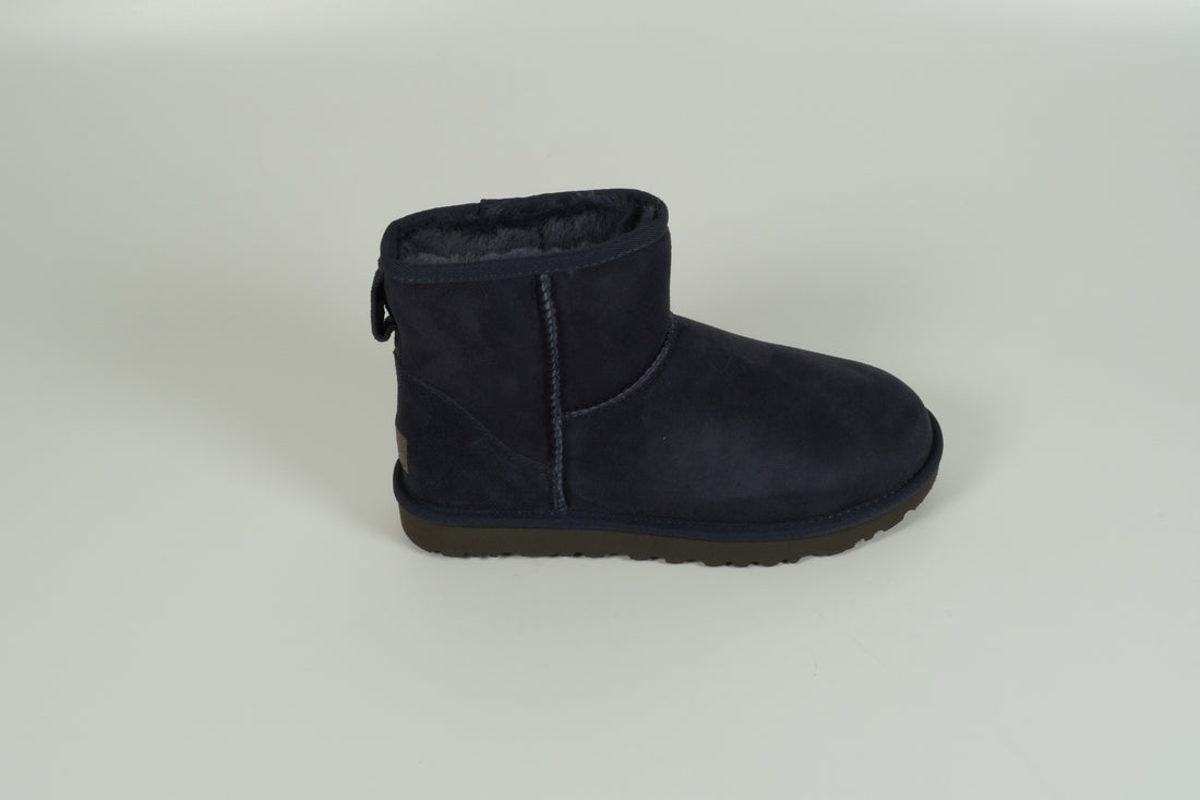 Boot Blau